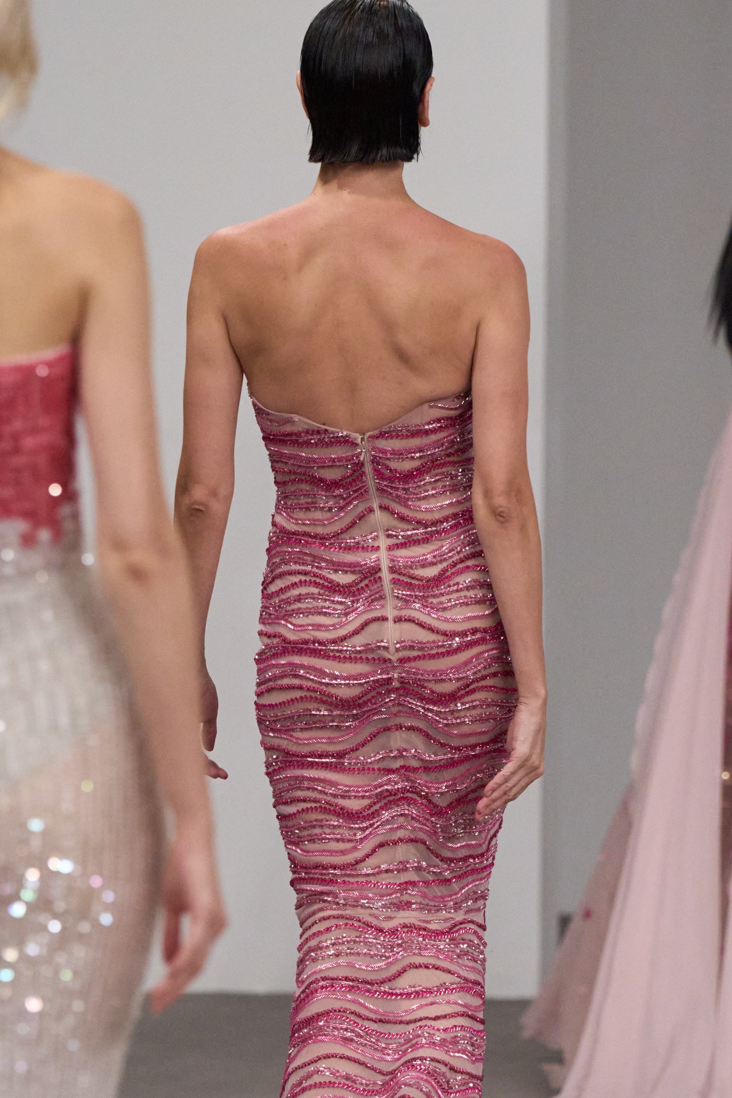 Strapless mermaid dress beaded in shades of pink - I-HJ 127